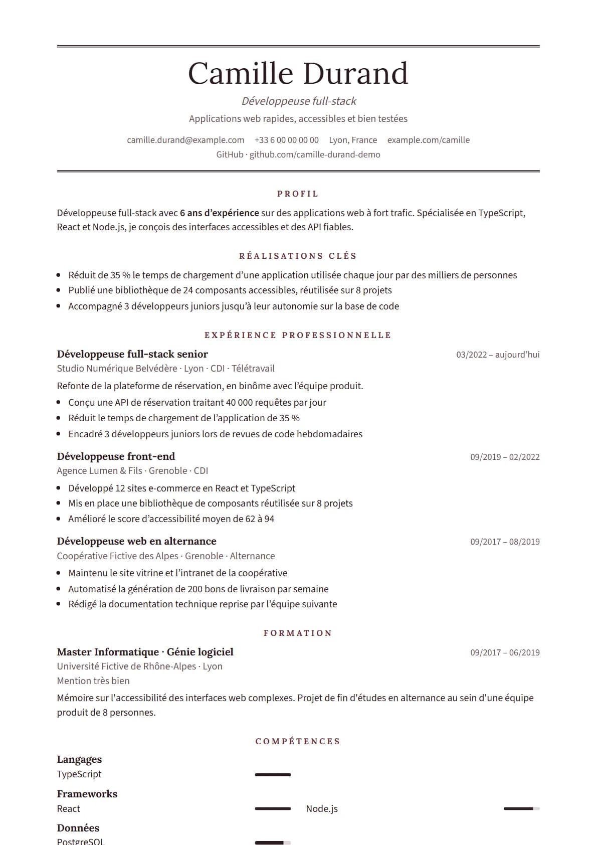 Aperçu du modèle de CV Éditorial, rendu avec un CV de démonstration